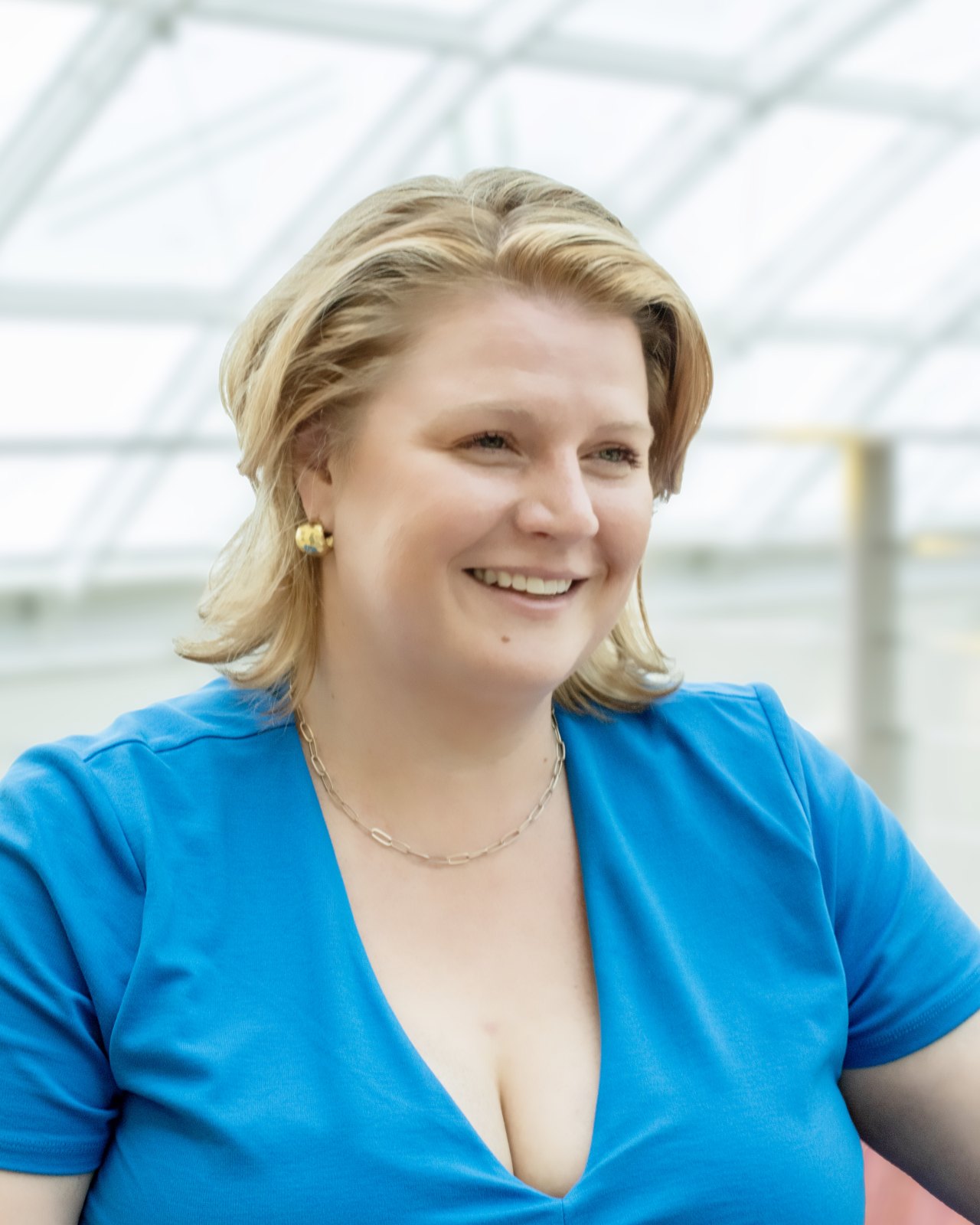 Headshot of Racheal Pallares smiling